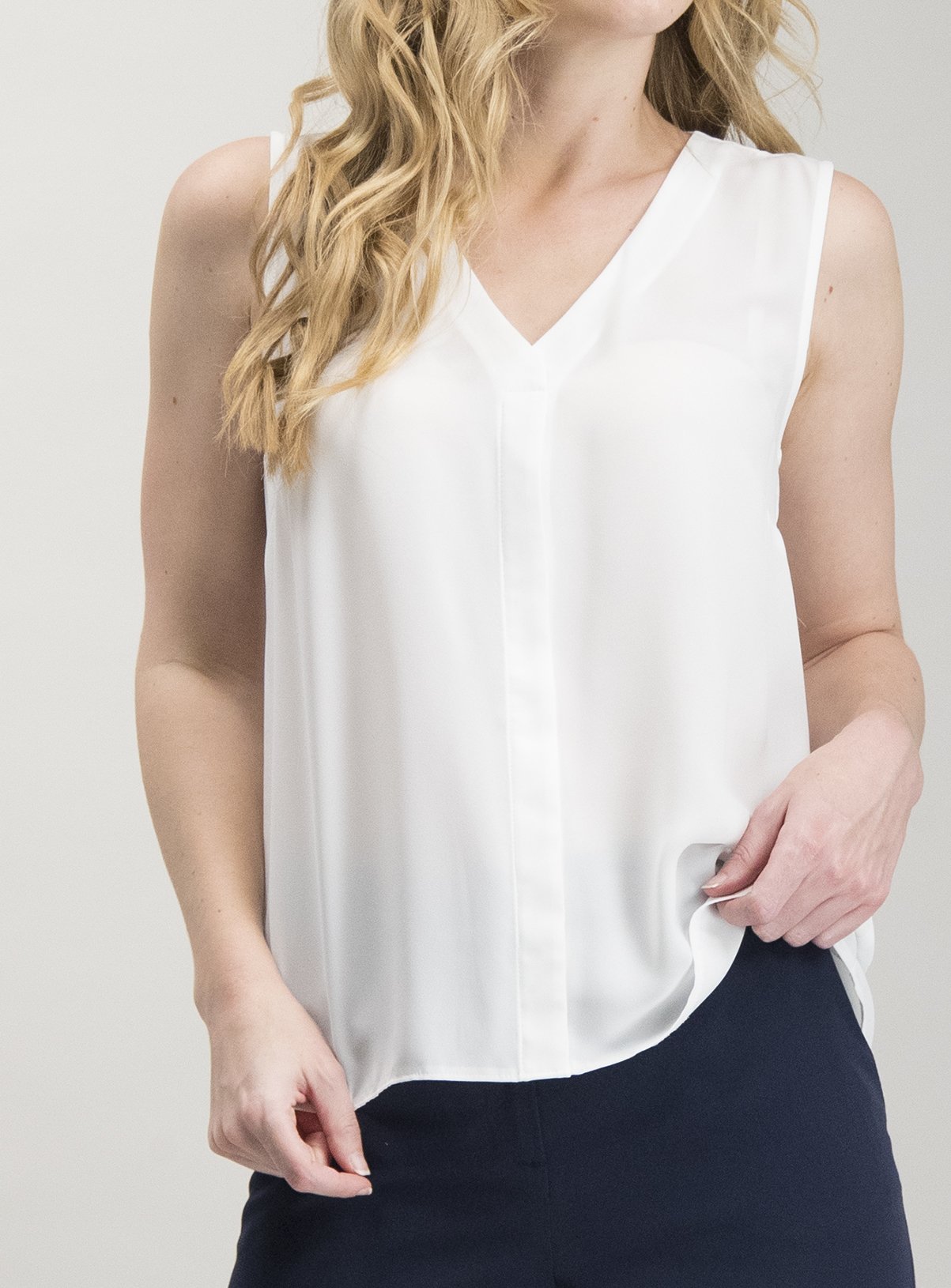 Cream V-Neck Shell Top Review