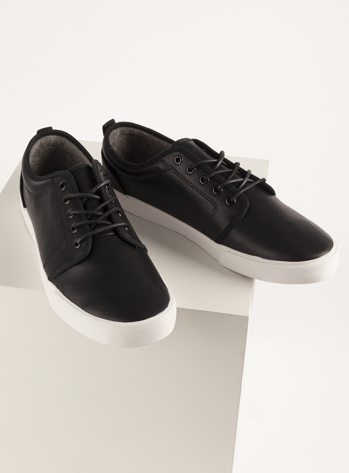 Black Faux Leather Casual Lace Up Review