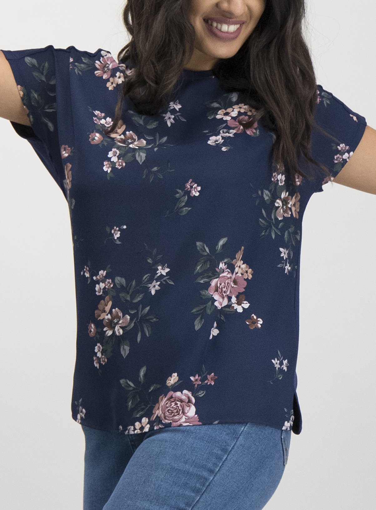 Navy Floral Woven Short Sleeve Top Review