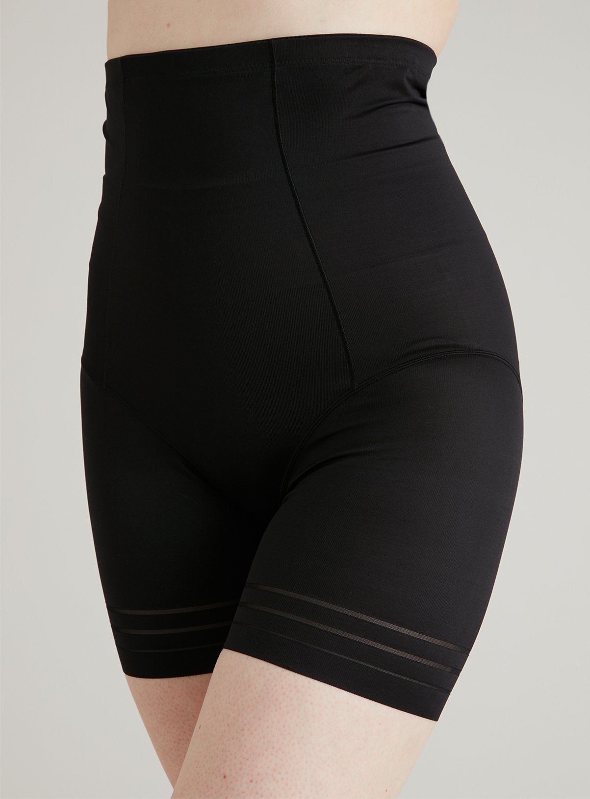 Secret Shaping Black Waist & Thigh Sculpting Shorts Review