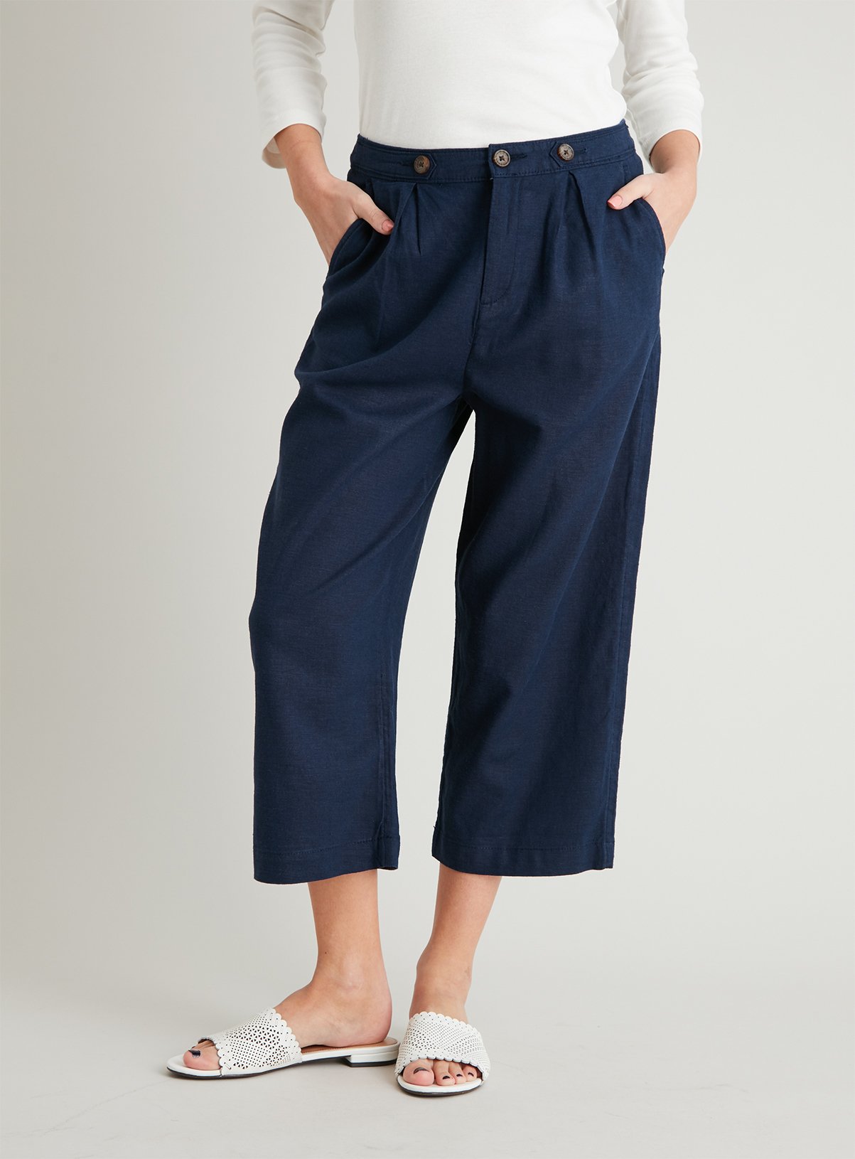 linen cropped trousers