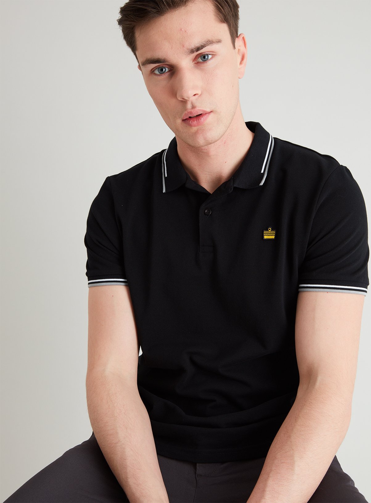 Black Pique Short Sleeve Polo Shirt Review