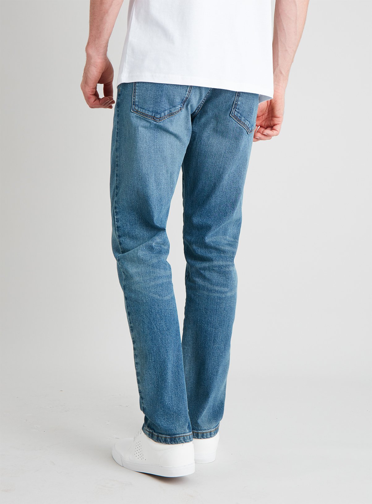 Midwash Denim Tapered Fit Jeans With Stretch Review