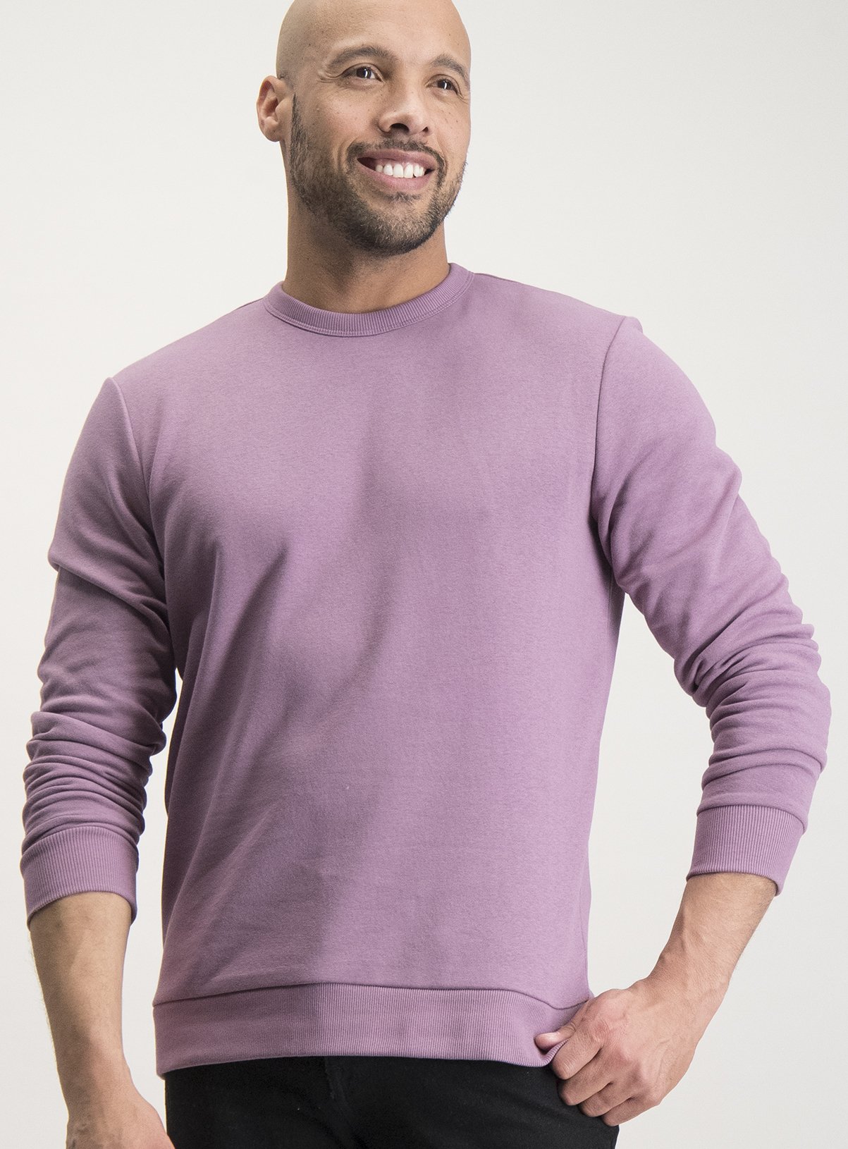 mauve crew neck sweatshirt