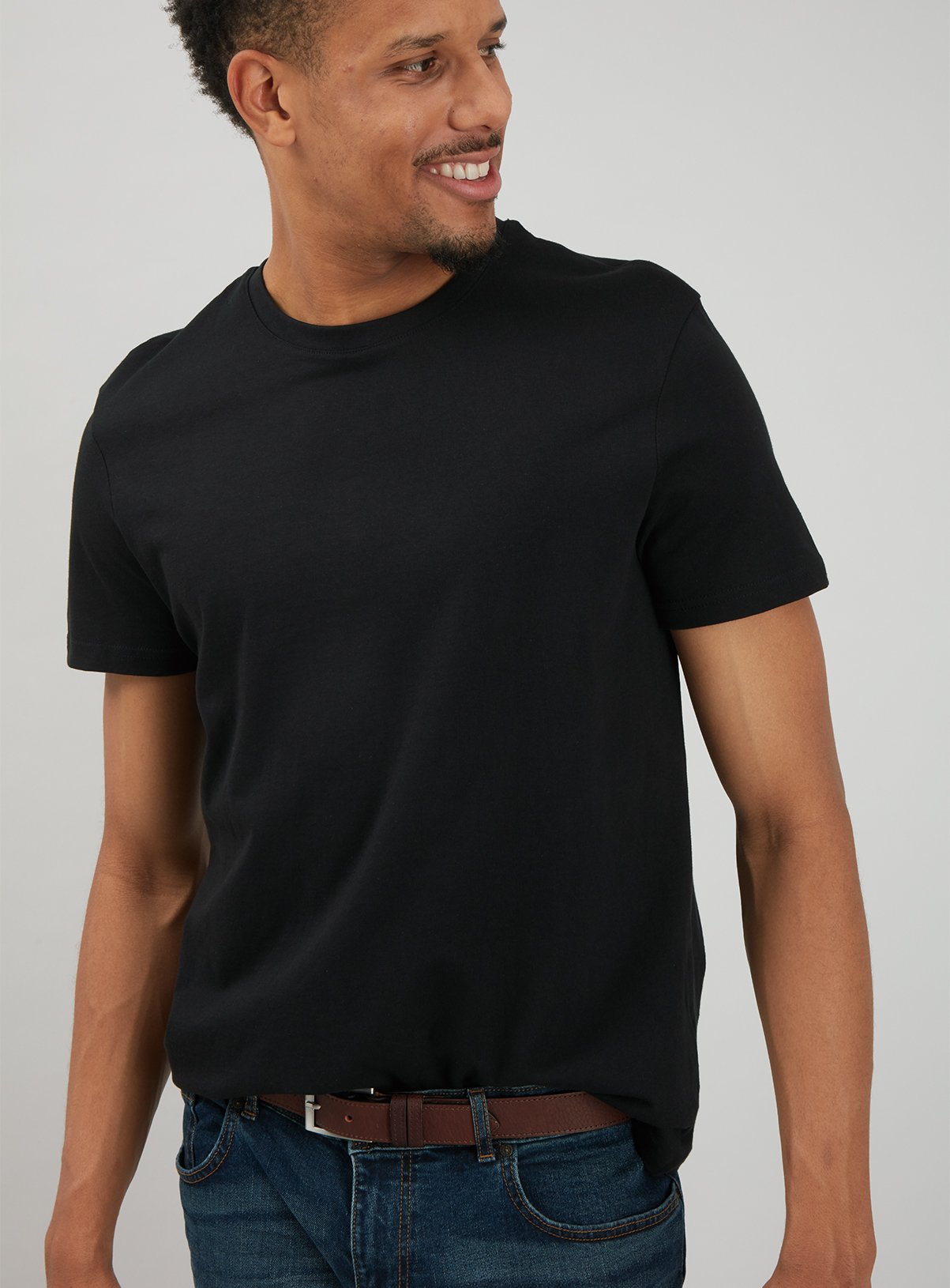 Black Crew Neck Plain T-Shirt Review