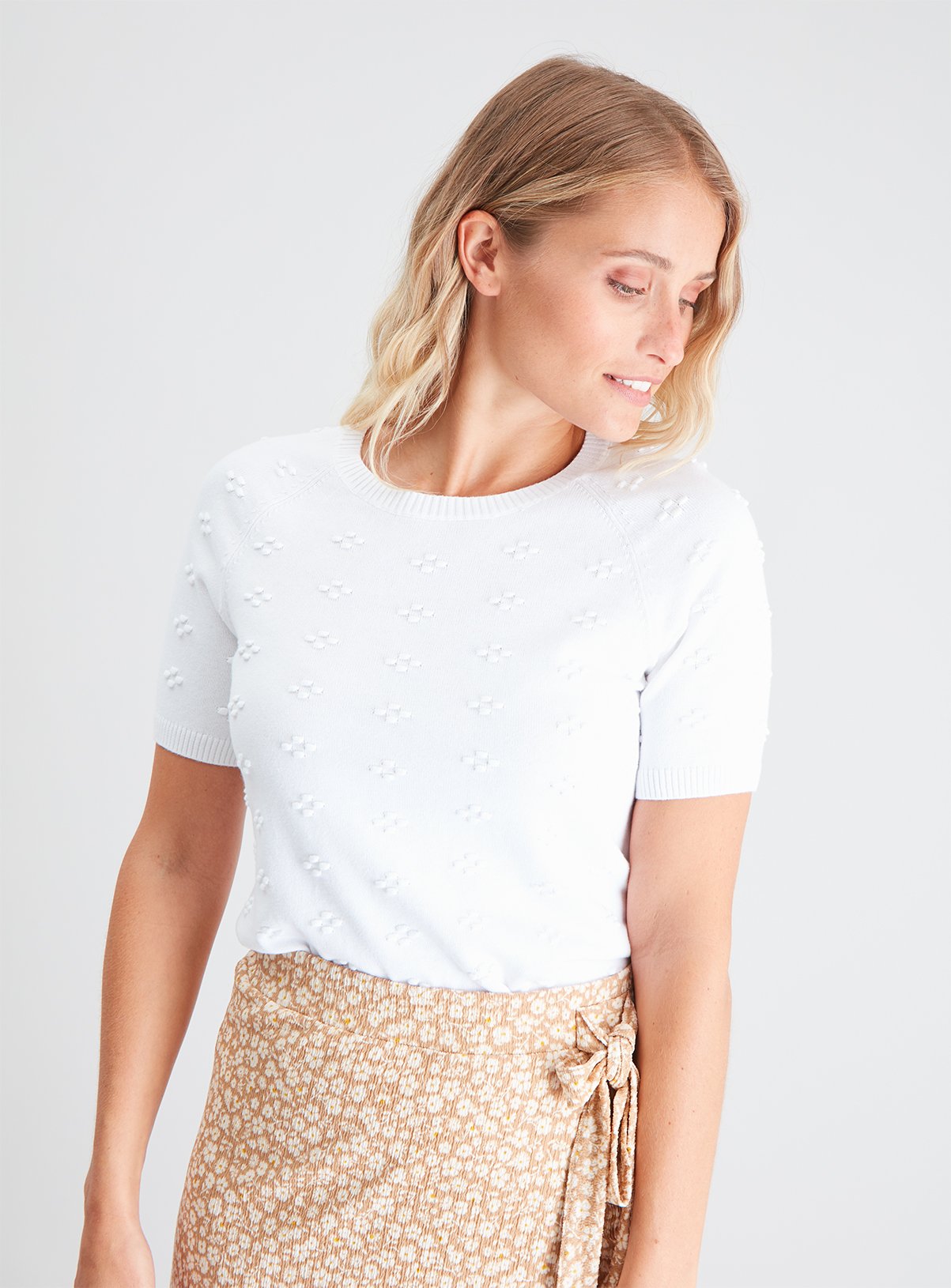 White Dotted Flower Knit Top Review