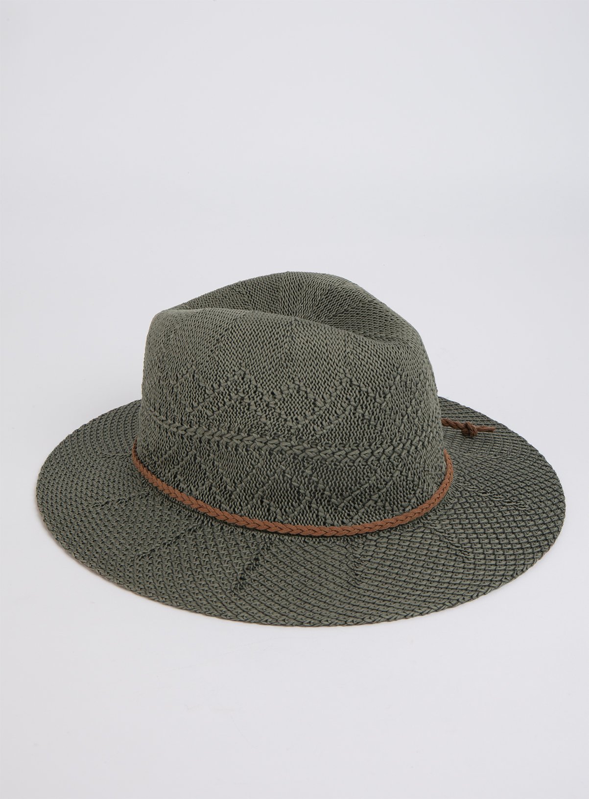 packable trilby hat