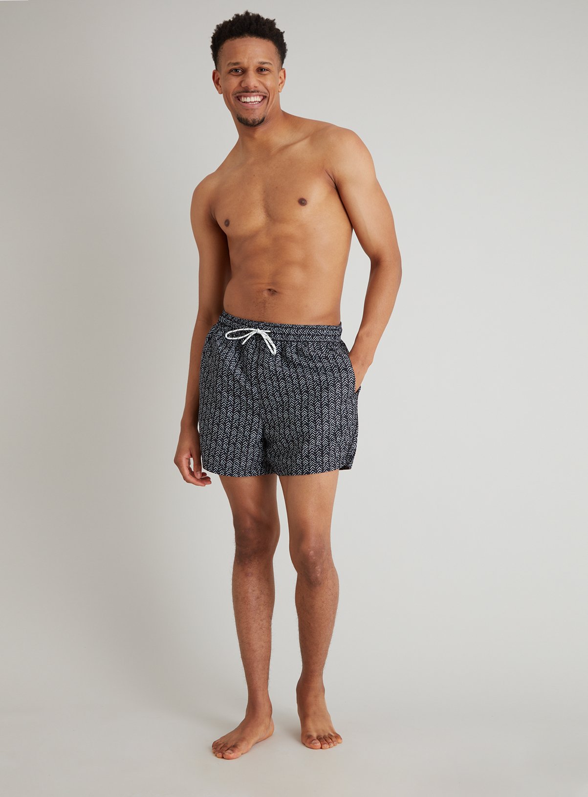 Monochrome Geo Print Recycled Shortie Swim Shorts Review