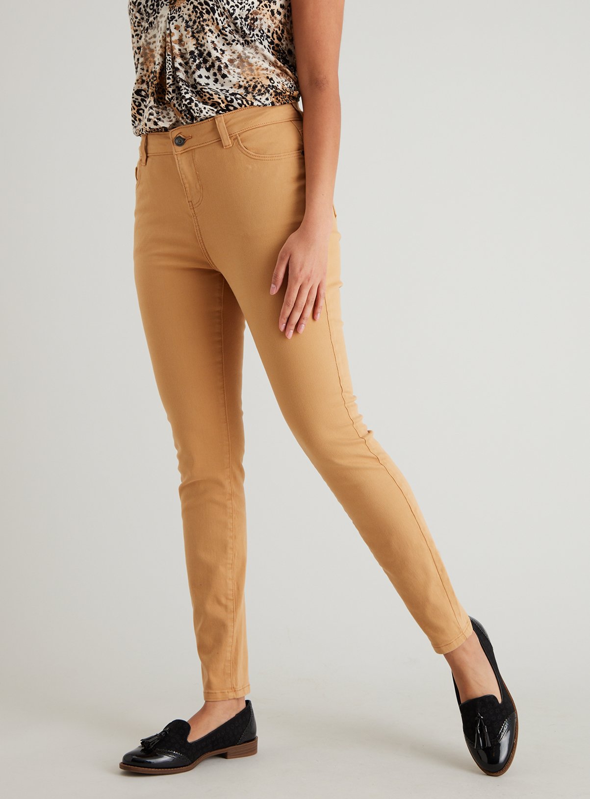 stone coloured skinny jeans