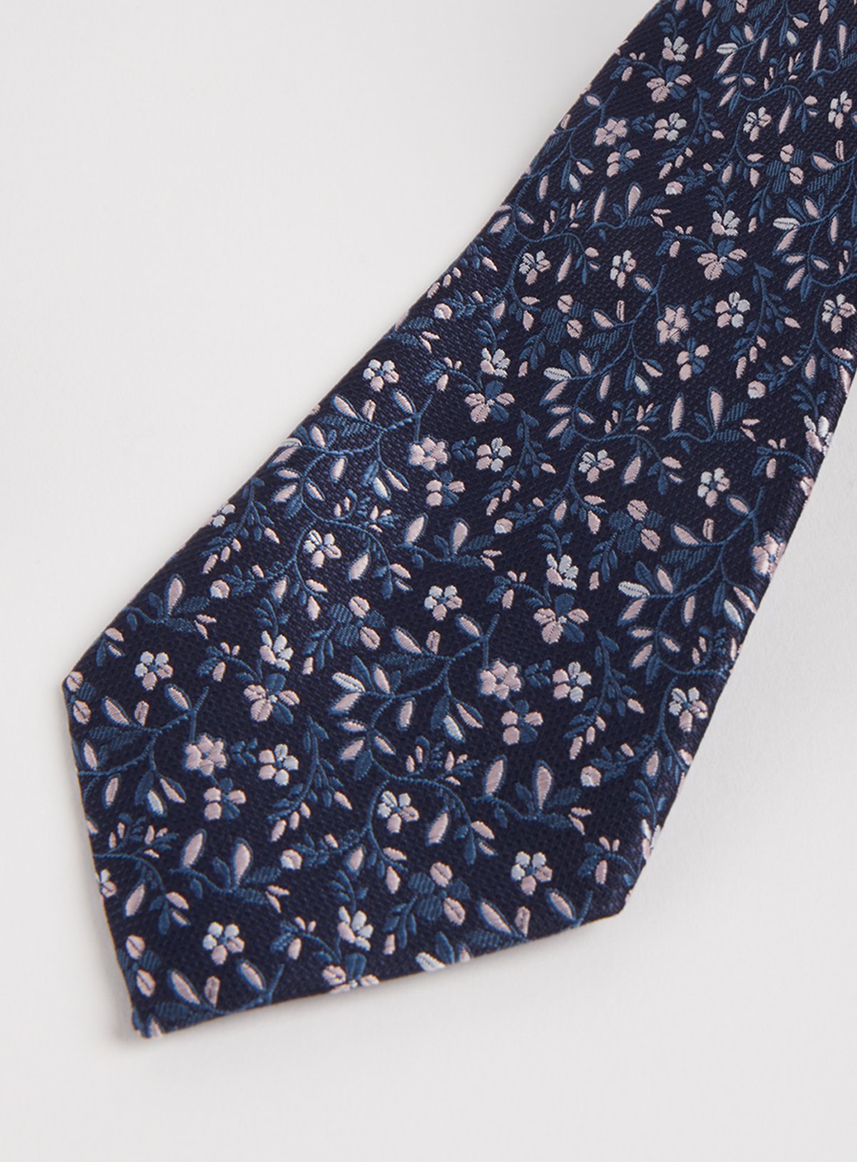 Navy & Pink Floral Print Tie Review