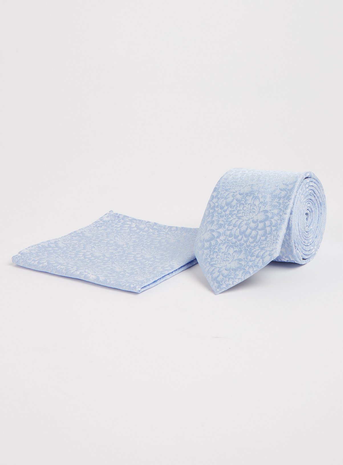 Mini Me Blue Floral Print Adult Tie & Pocket Square Review