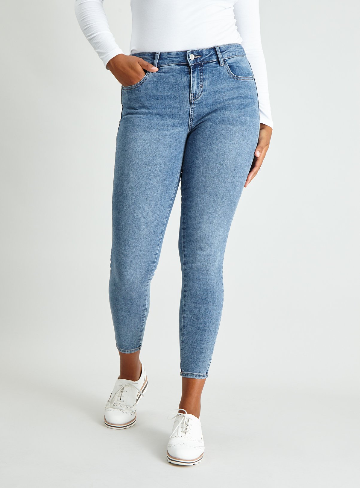 Light Wash Skinny Fit Denim Jeans Review