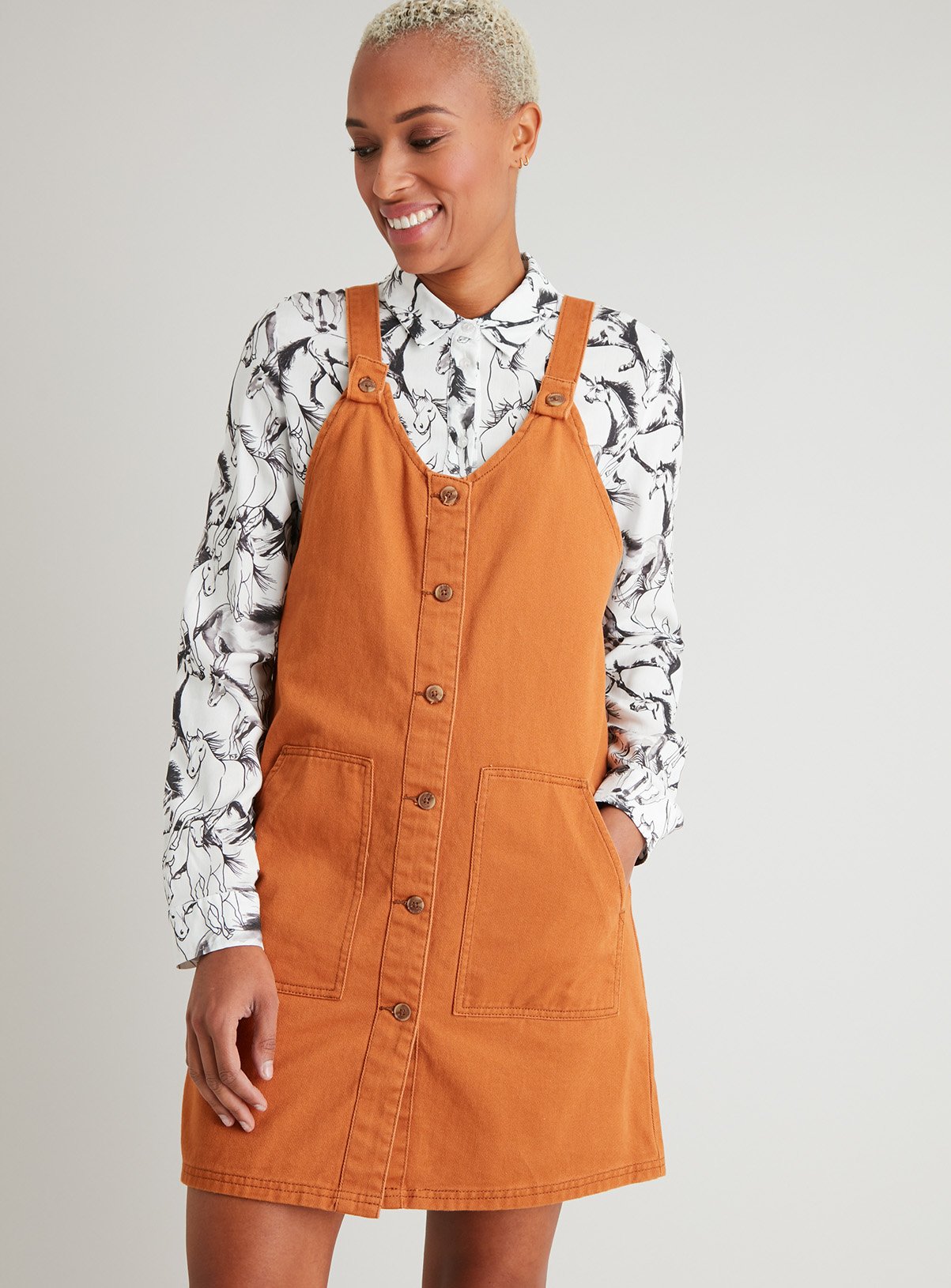tan pinafore