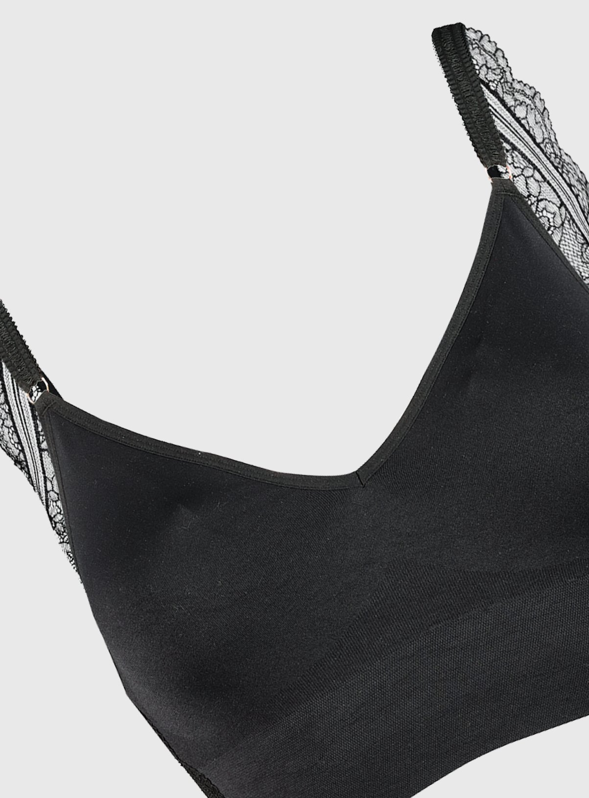 Black Lace Wing Seamless Stretch Bra Review