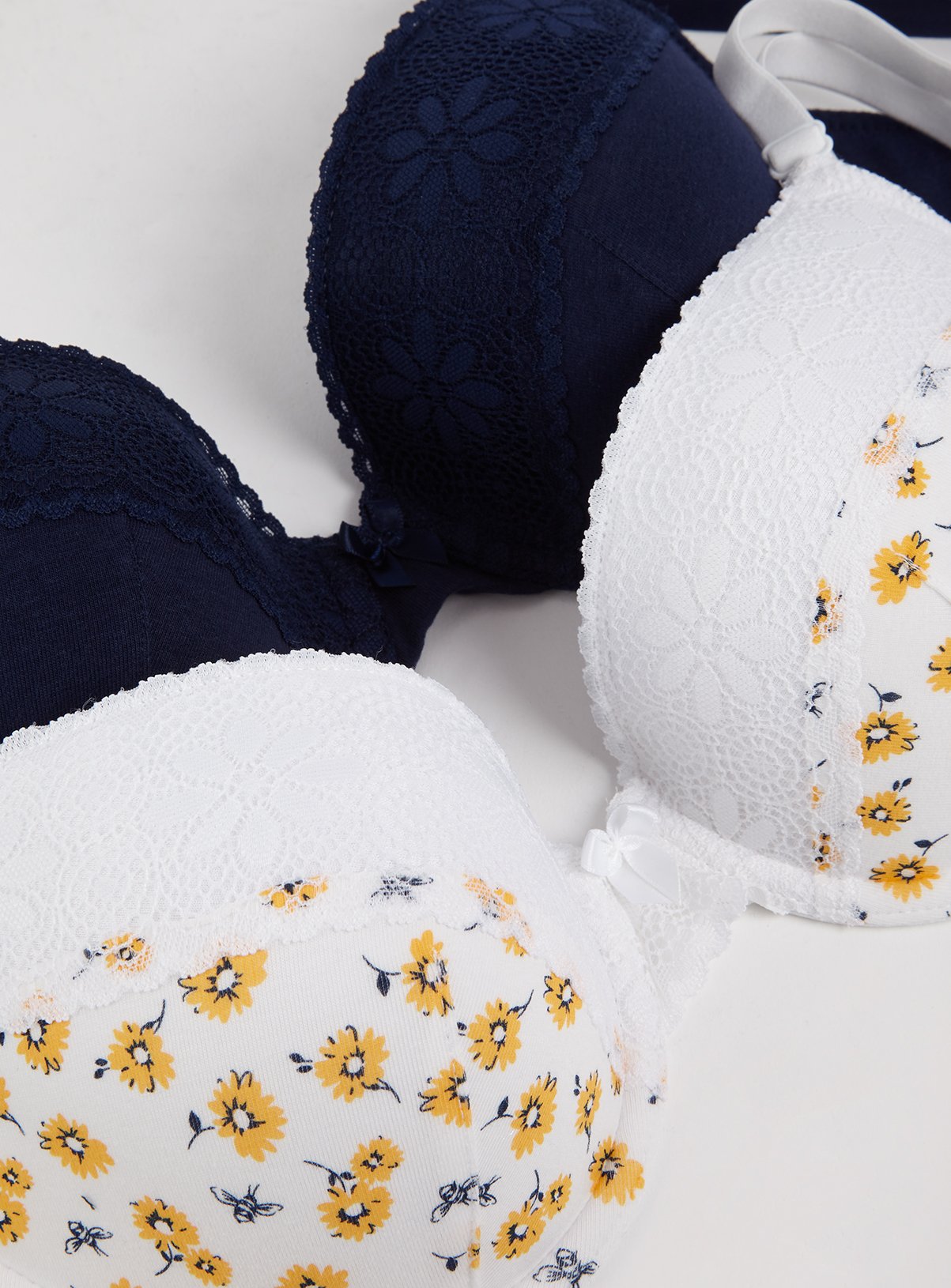 Floral & Navy Cotton-Rich Plunge T-Shirt Bra 2 Pack Review