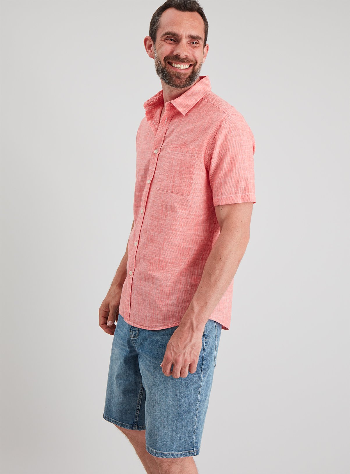 Red Textured Short Sleeve Regular Fit Shirt Review