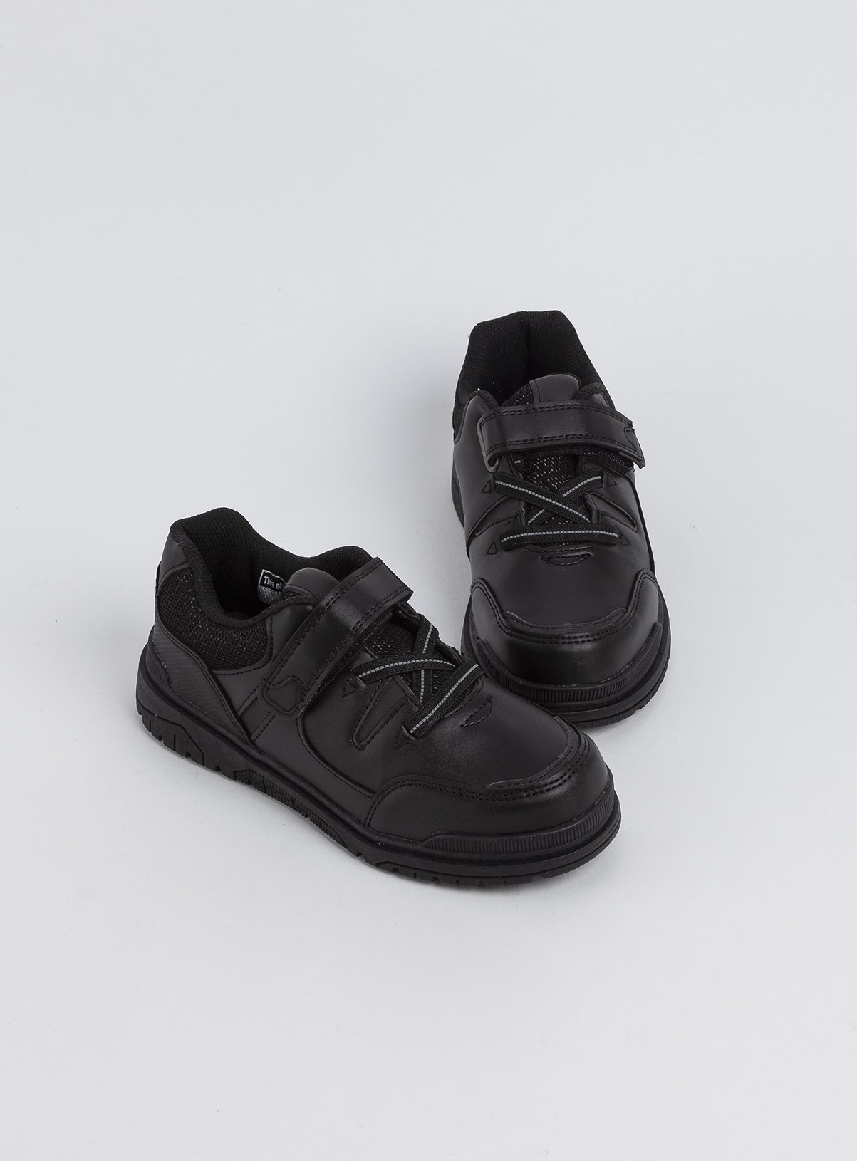 infant black trainers