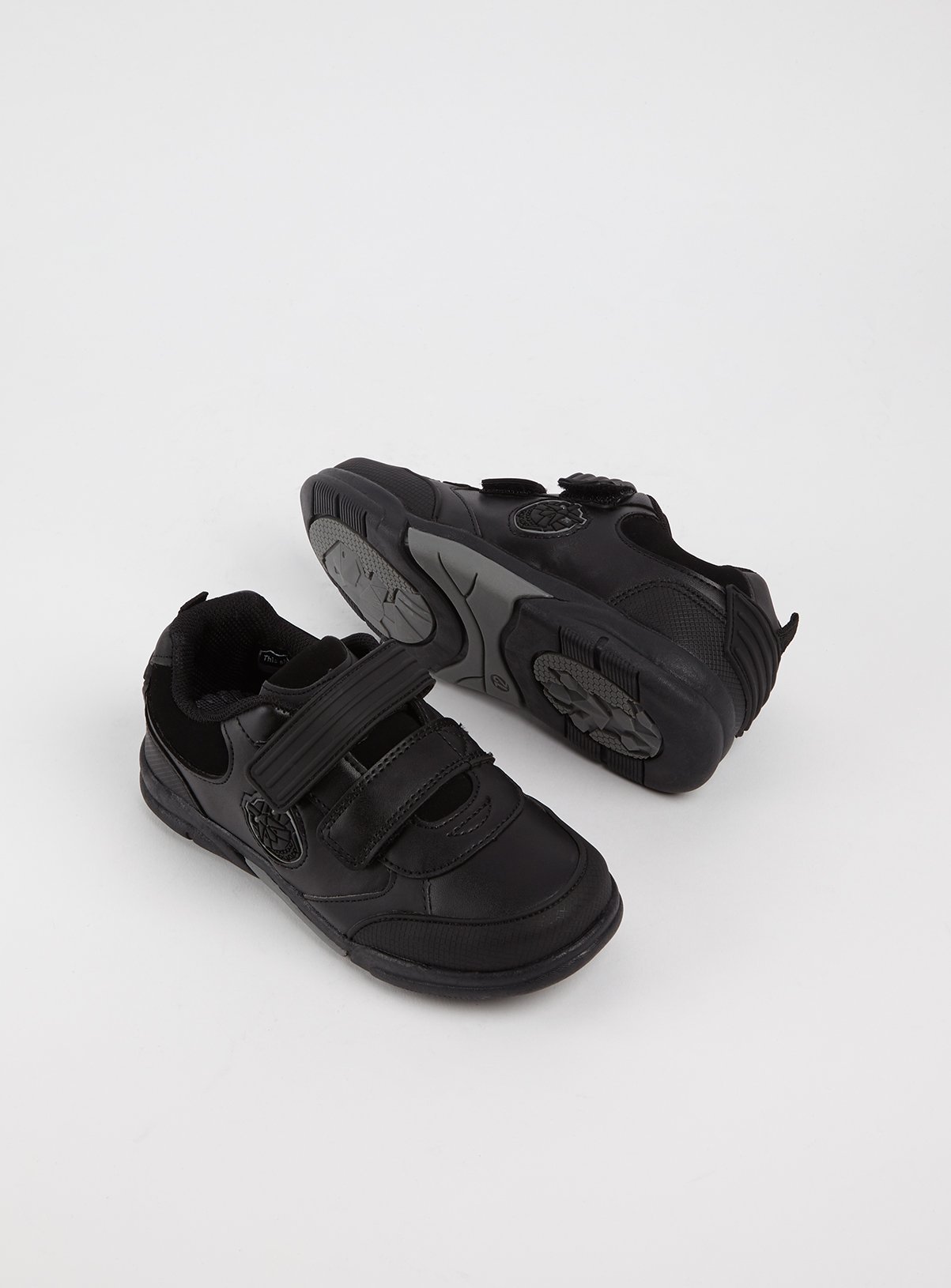 infant flashing trainers