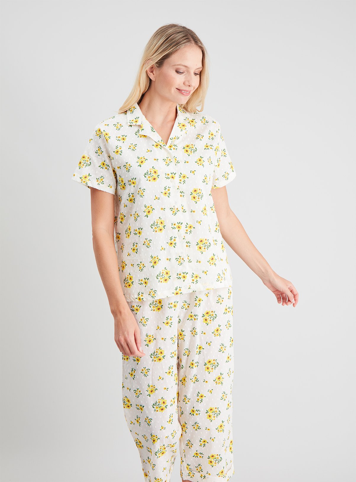 Floral Print Swiss Dot Traditional Cropped Pyjamas Review