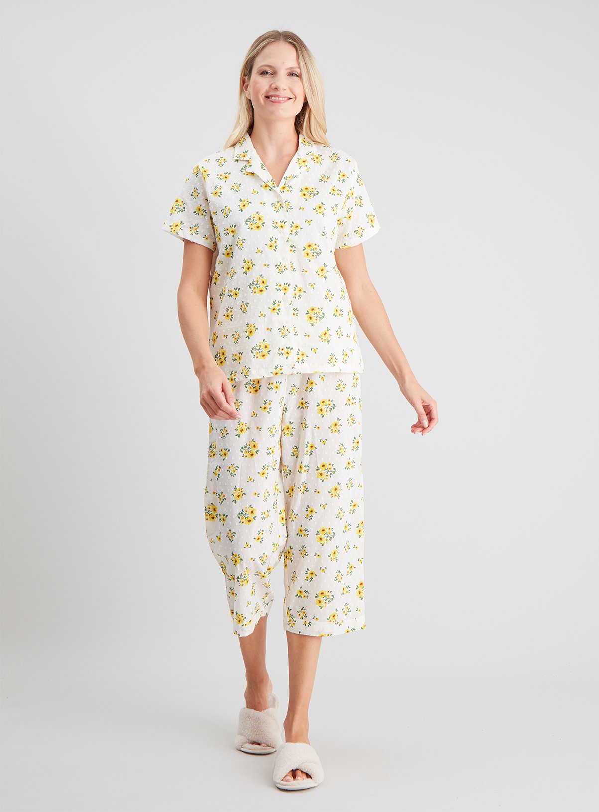 Floral Print Swiss Dot Traditional Cropped Pyjamas Review