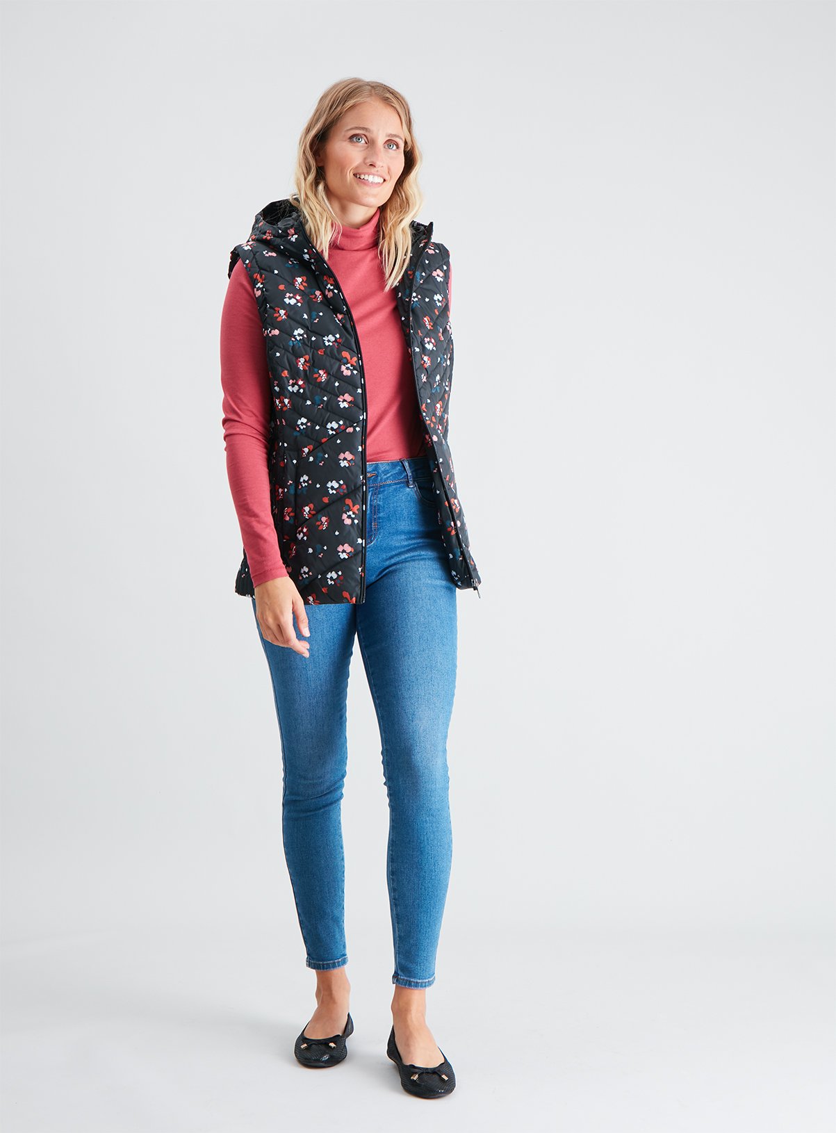 Floral Print Padded Packaway Gilet Review