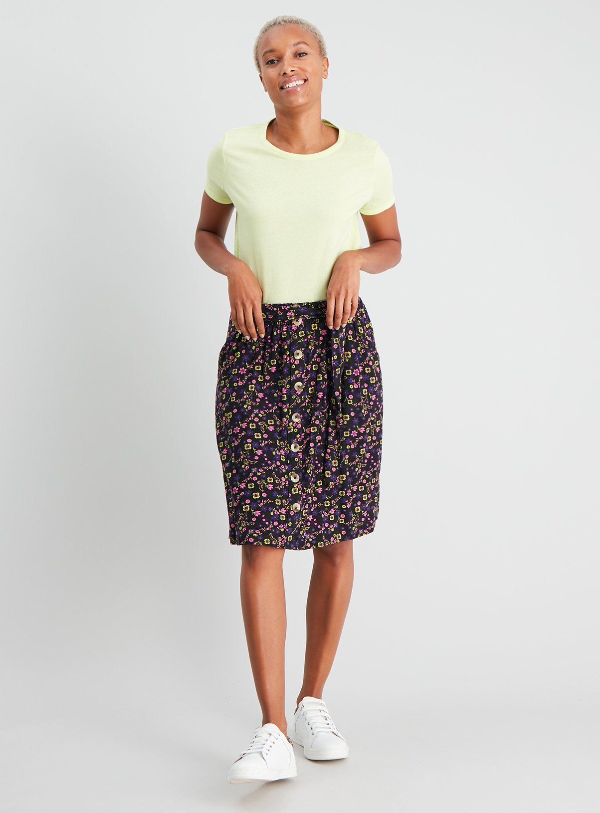 Ditsy Floral Print Flippy Mini Skirt Review