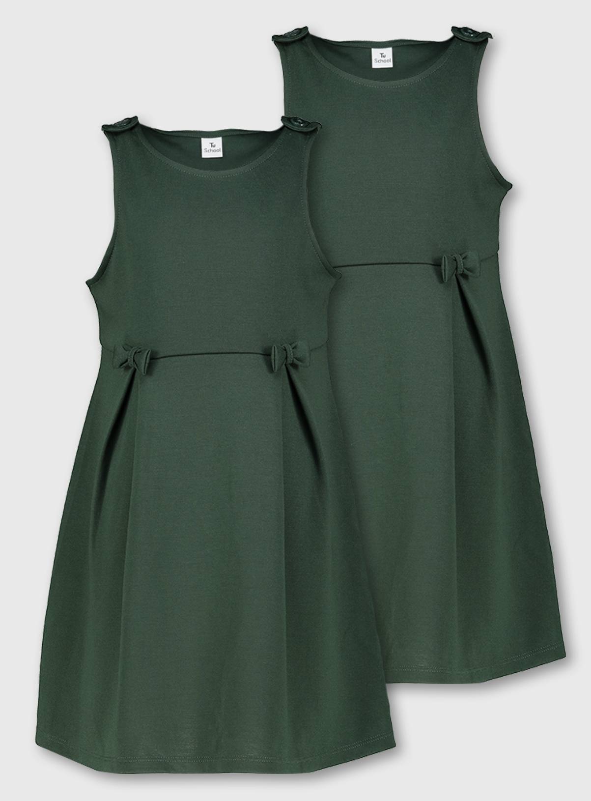 2 Pack Green Jersey Pinny  7 years - Image 1