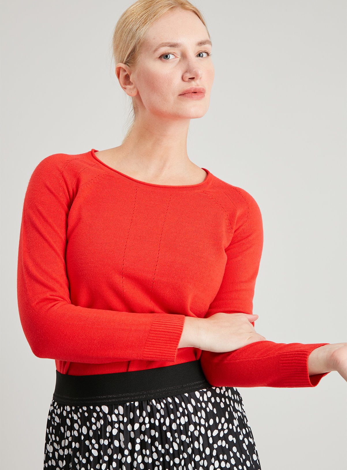 red round neck jumper