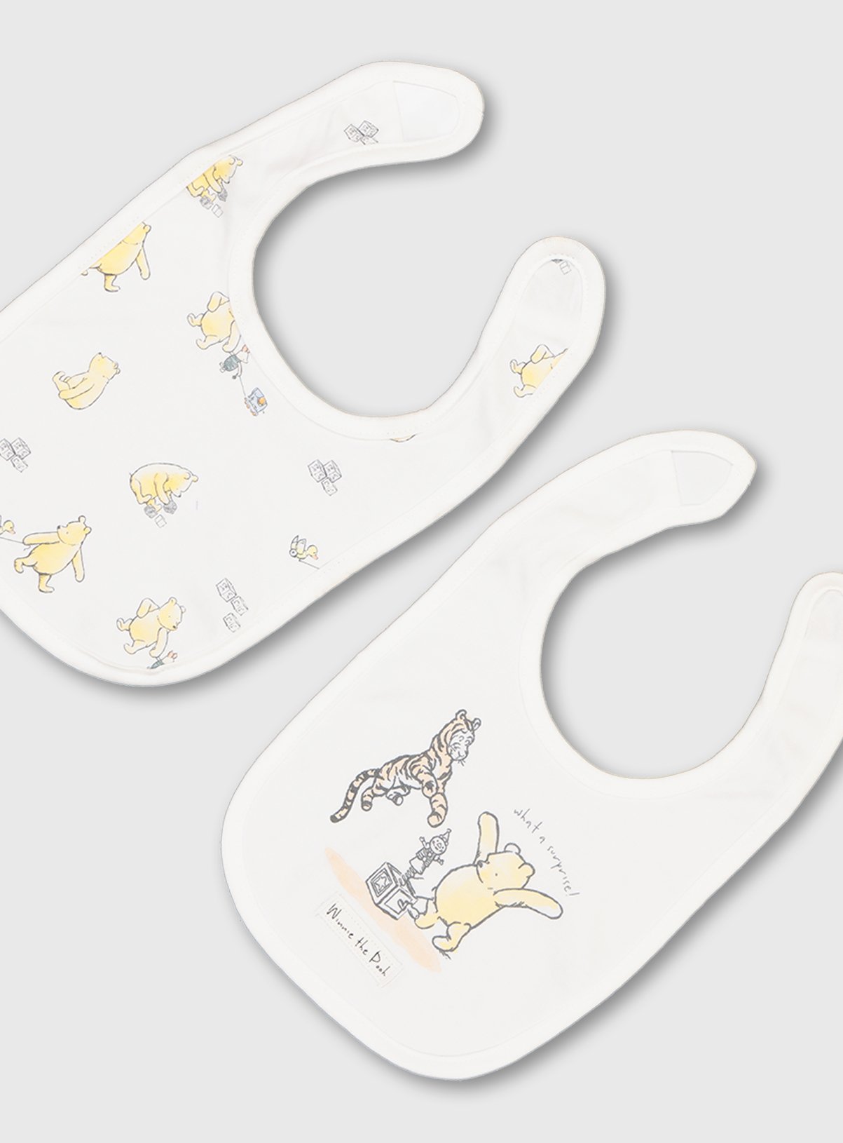 Disney Winnie The Pooh Cream Bibs 2 Pack Review