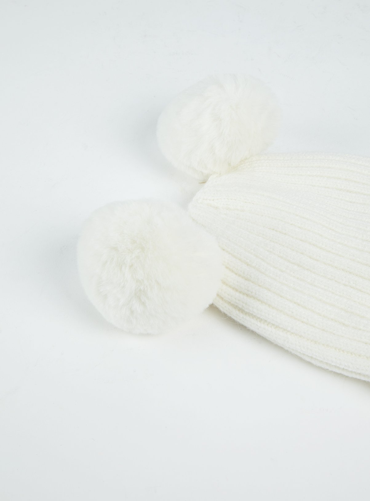 Cream Ribbed Knit Pom Pom Hat Review