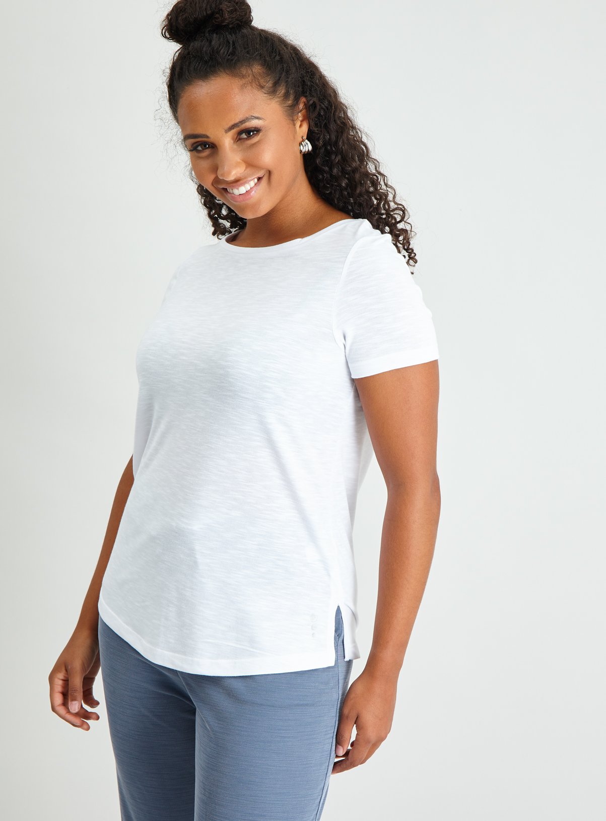 Active White Cross-Over Back T-Shirt Review