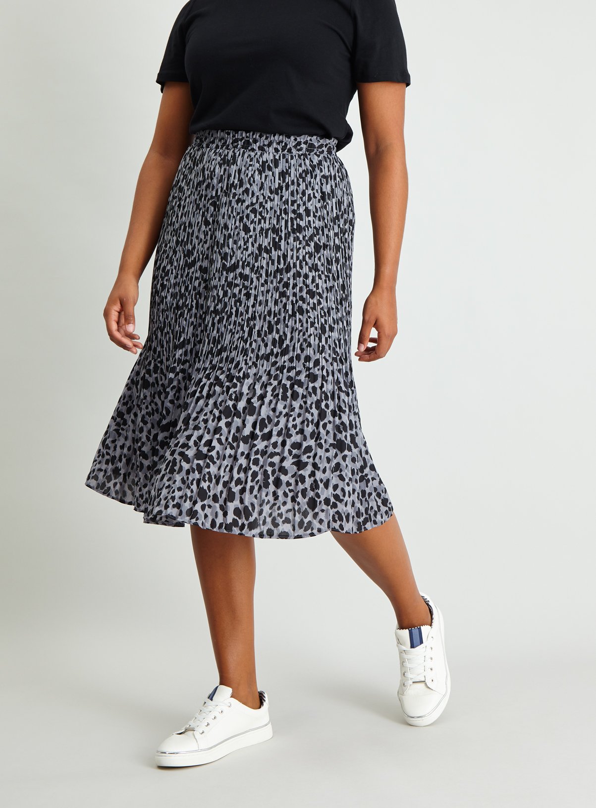 Leopard Print Pleated Midi Skirt Review