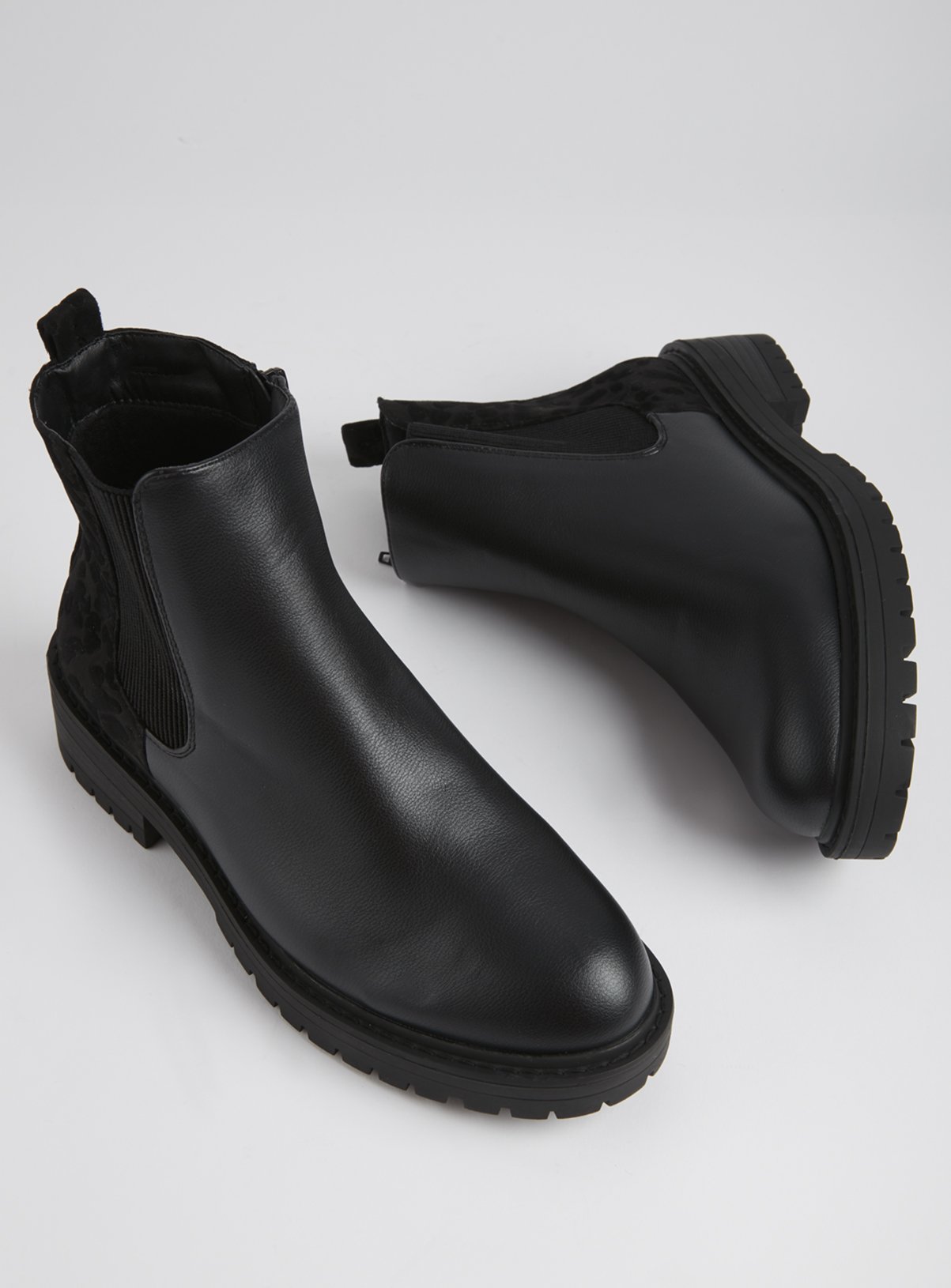 chunky black chelsea boots