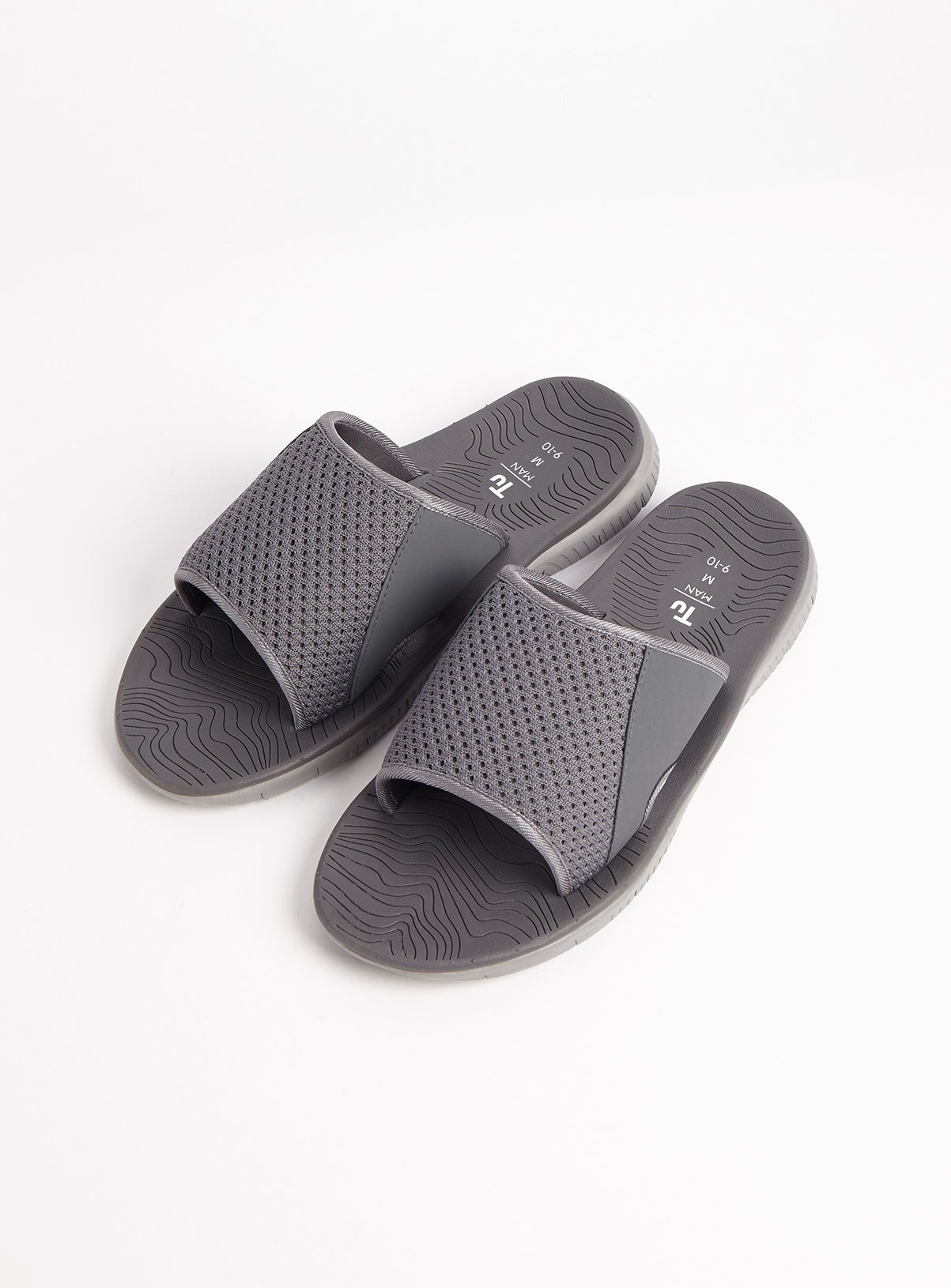 Grey Mesh Pool Sliders Review