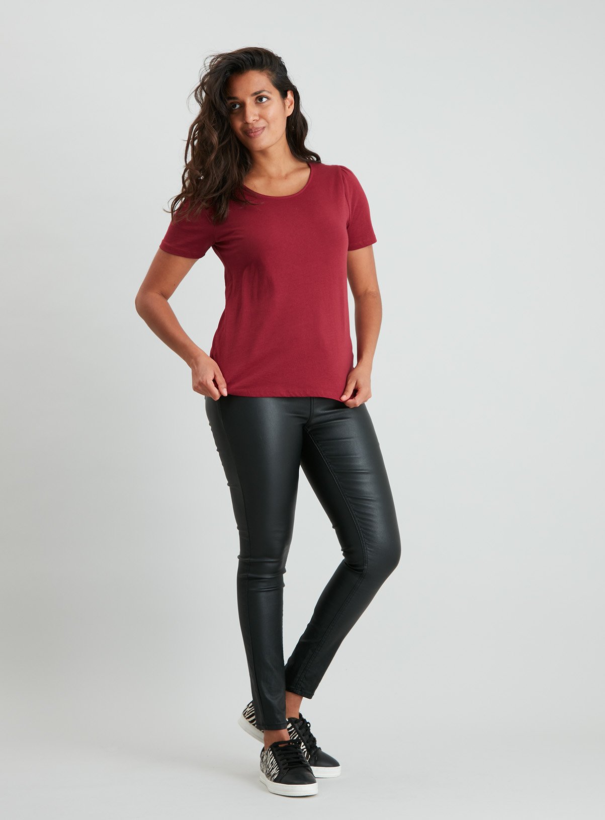 Burgundy Puff Sleeve T-Shirt Review