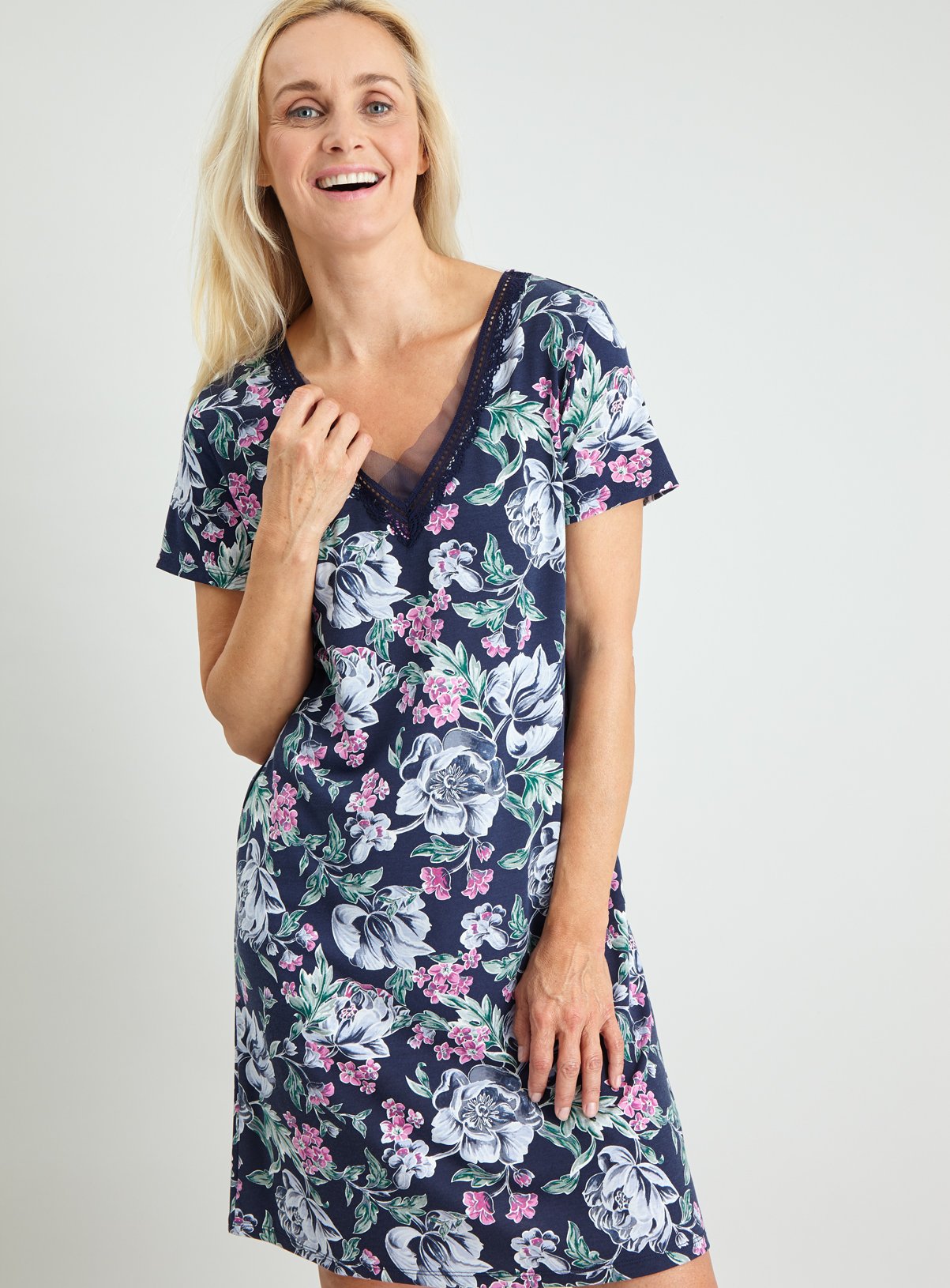 Floral Print Lace Trim Nightdress Review