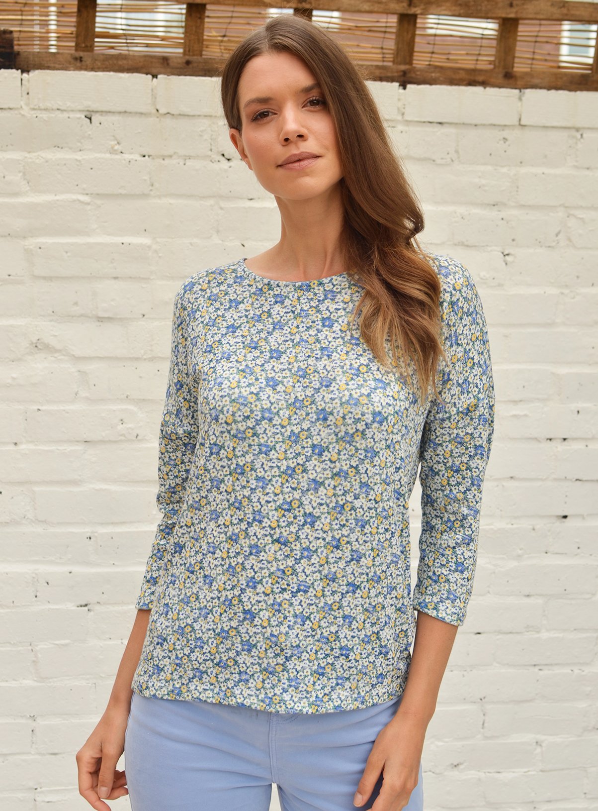 Floral Ditsy Print Knitlook Top Review