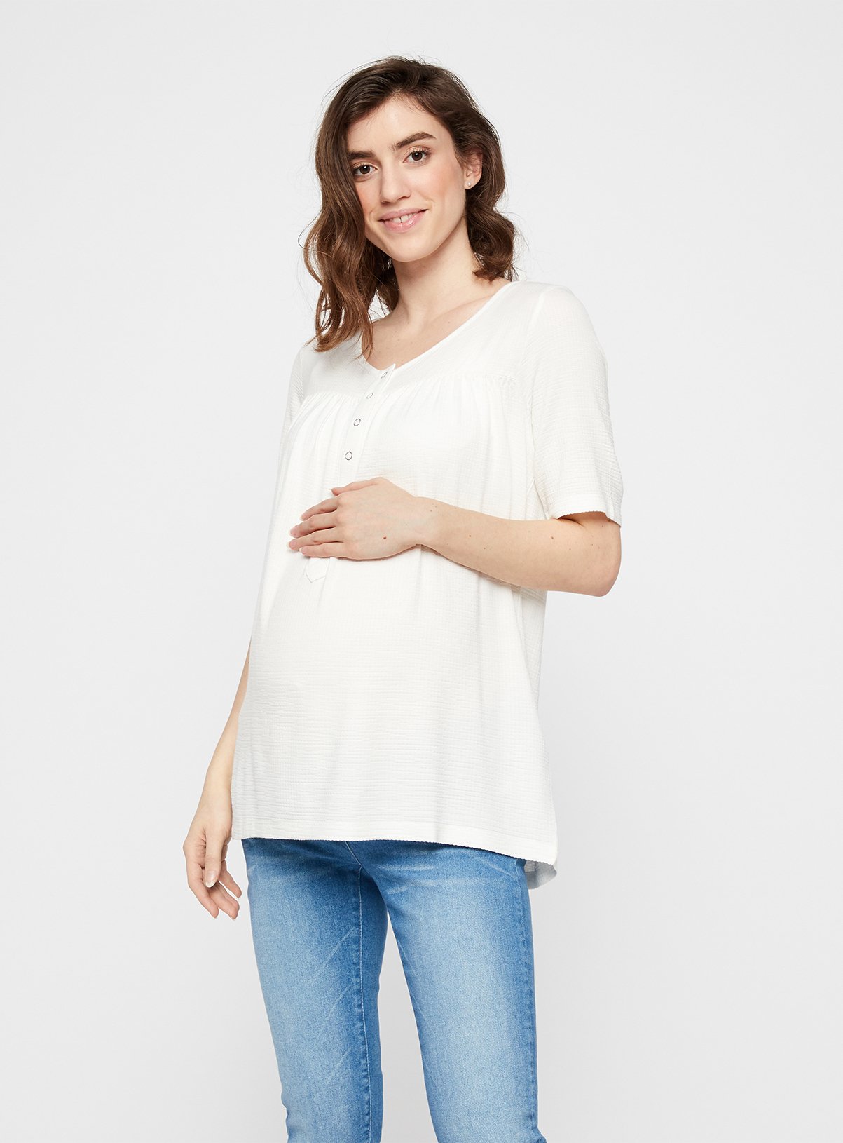White Pliss√© 2-In-1 Maternity Top Review
