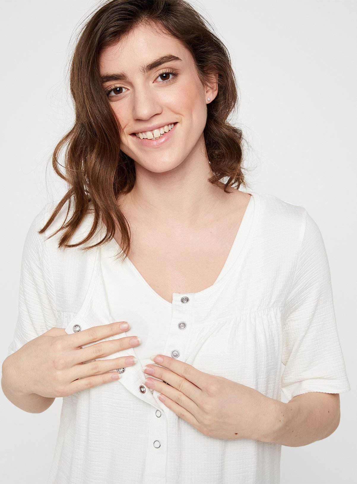 White Pliss√© 2-In-1 Maternity Top Review