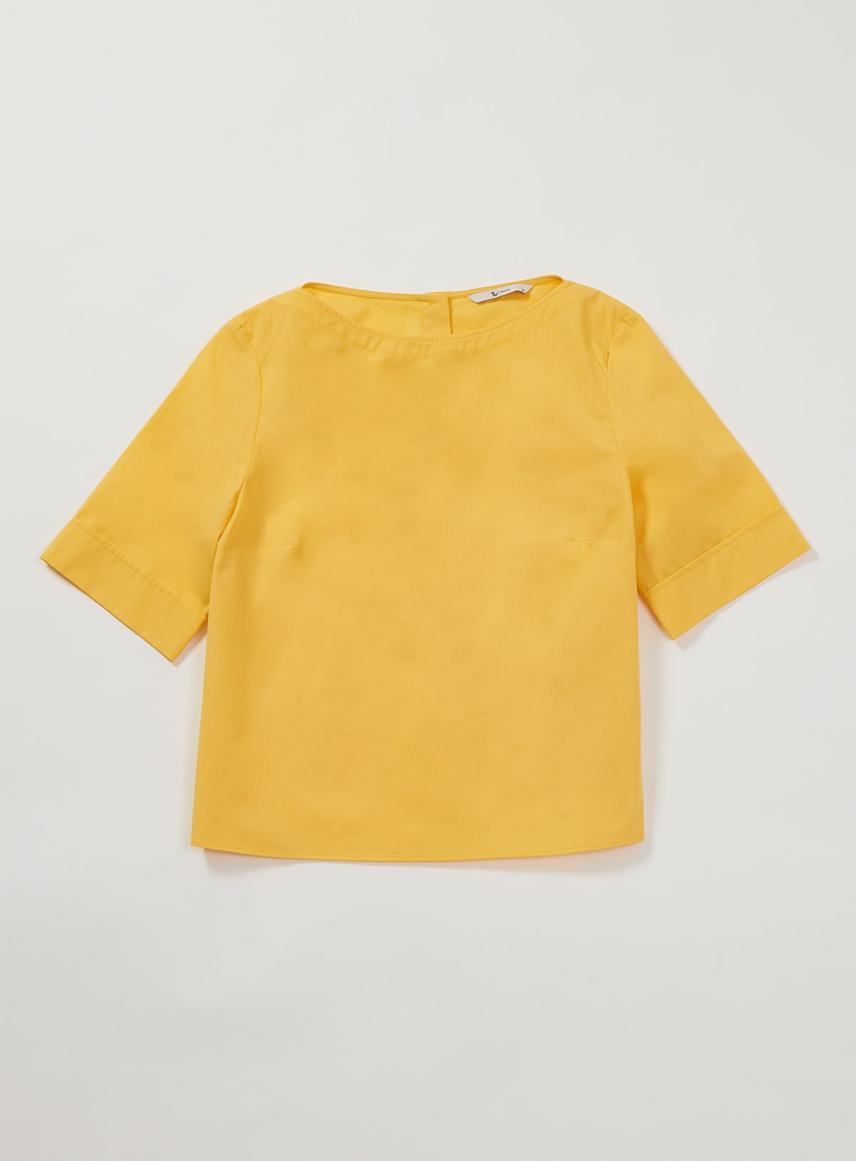 Graduate Fashion Week Yellow Poplin T-Shirt Review