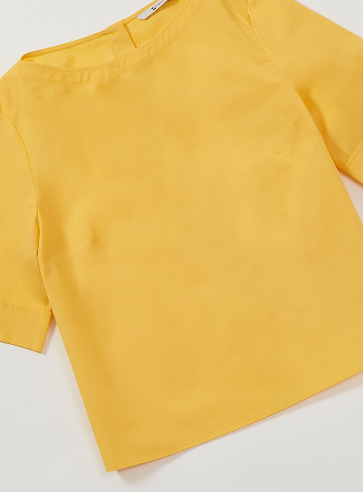 Graduate Fashion Week Yellow Poplin T-Shirt Review