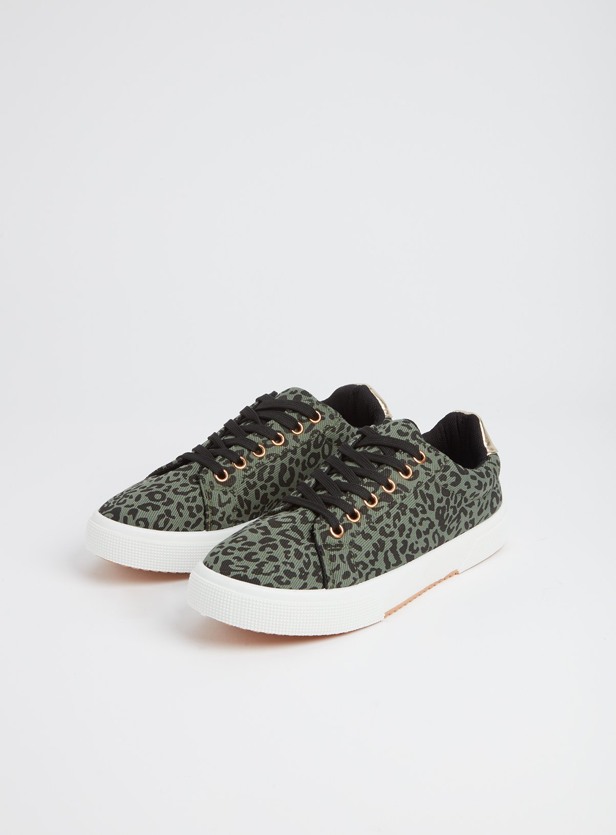 next leopard trainers