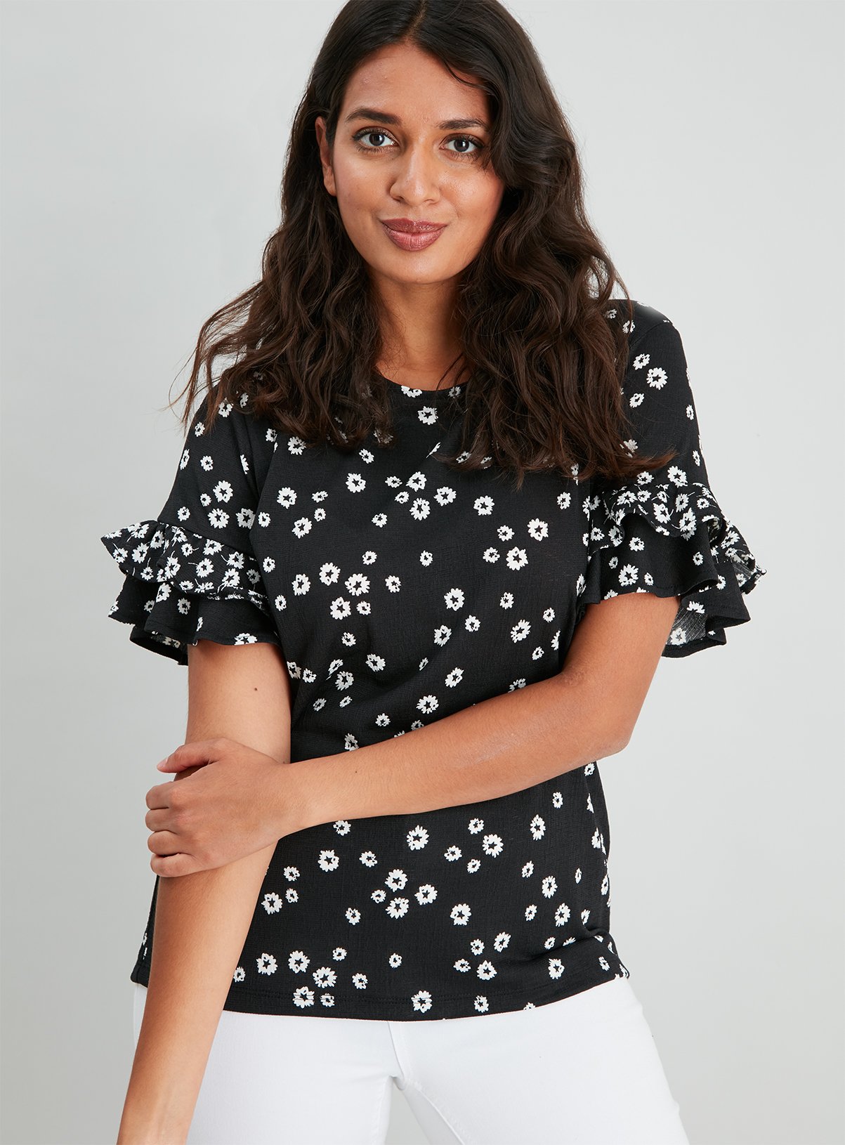 Monochrome Floral Print Frill Sleeve Top Review