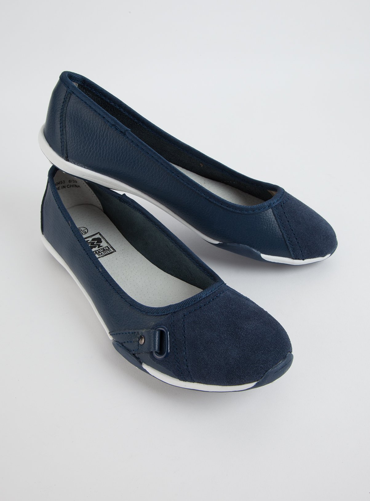 navy ballet pumps