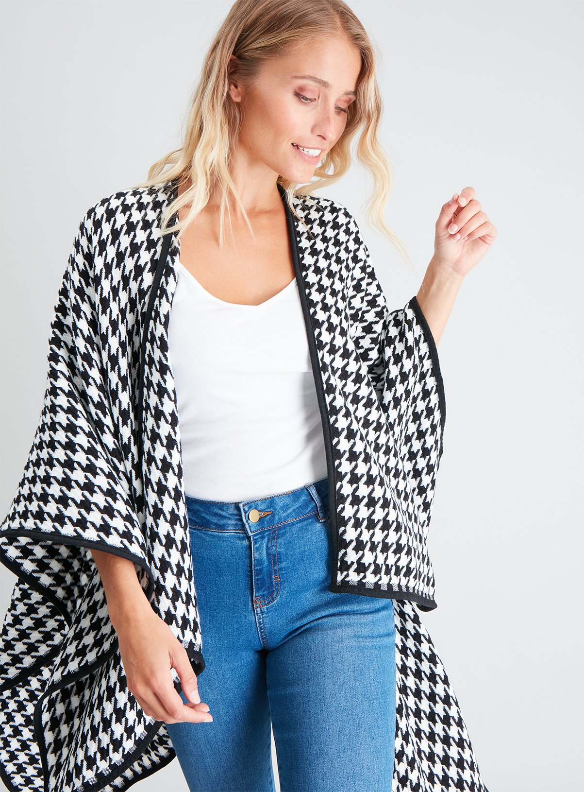 Dogtooth Check Cape Review