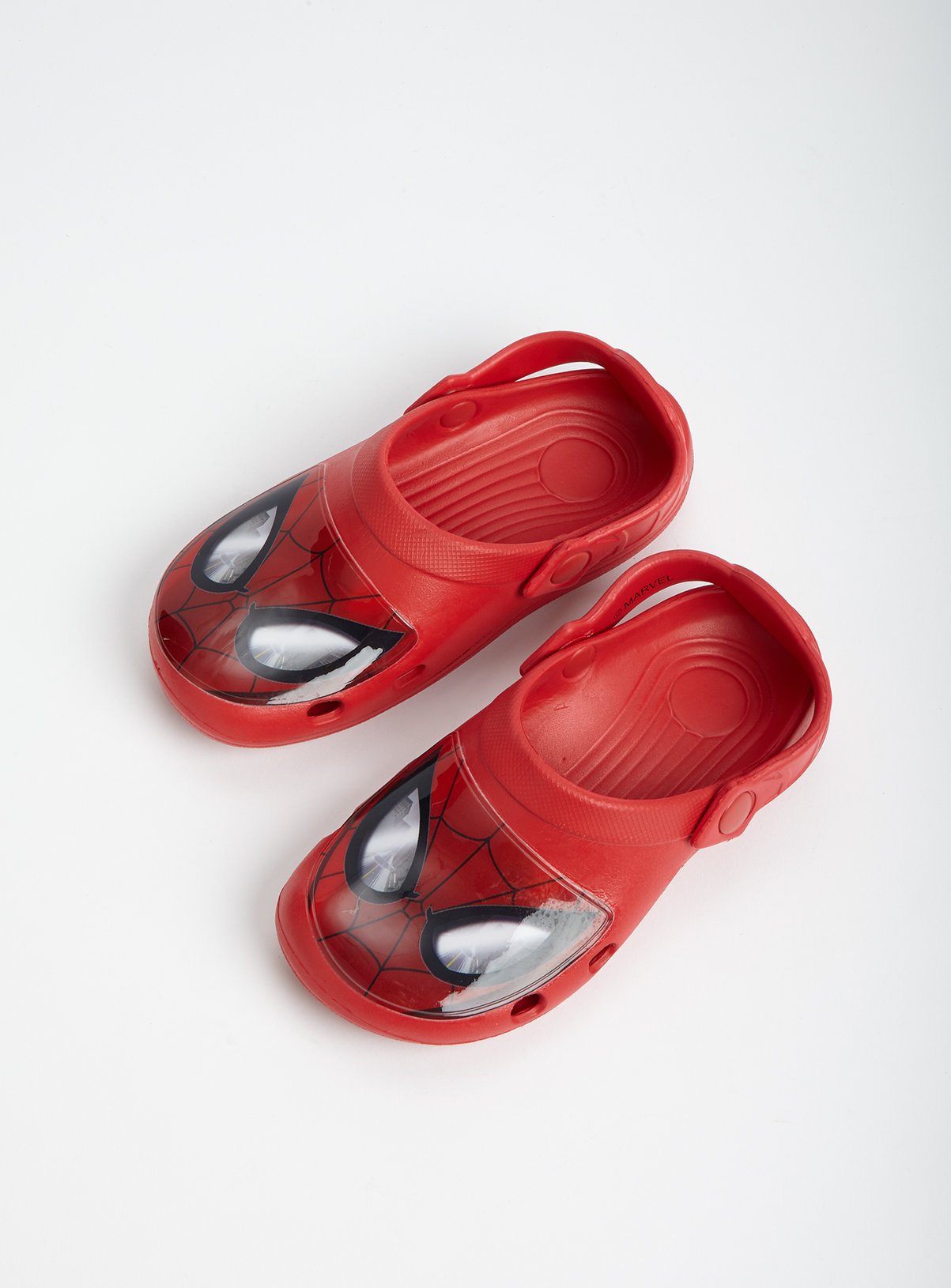 red clogs