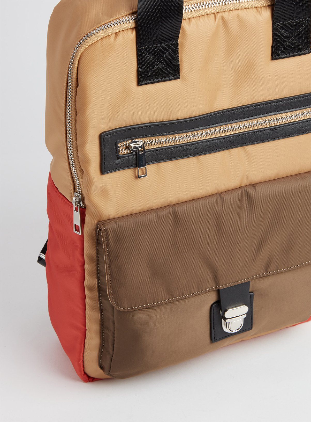 Colour Block Handheld Backpack Review