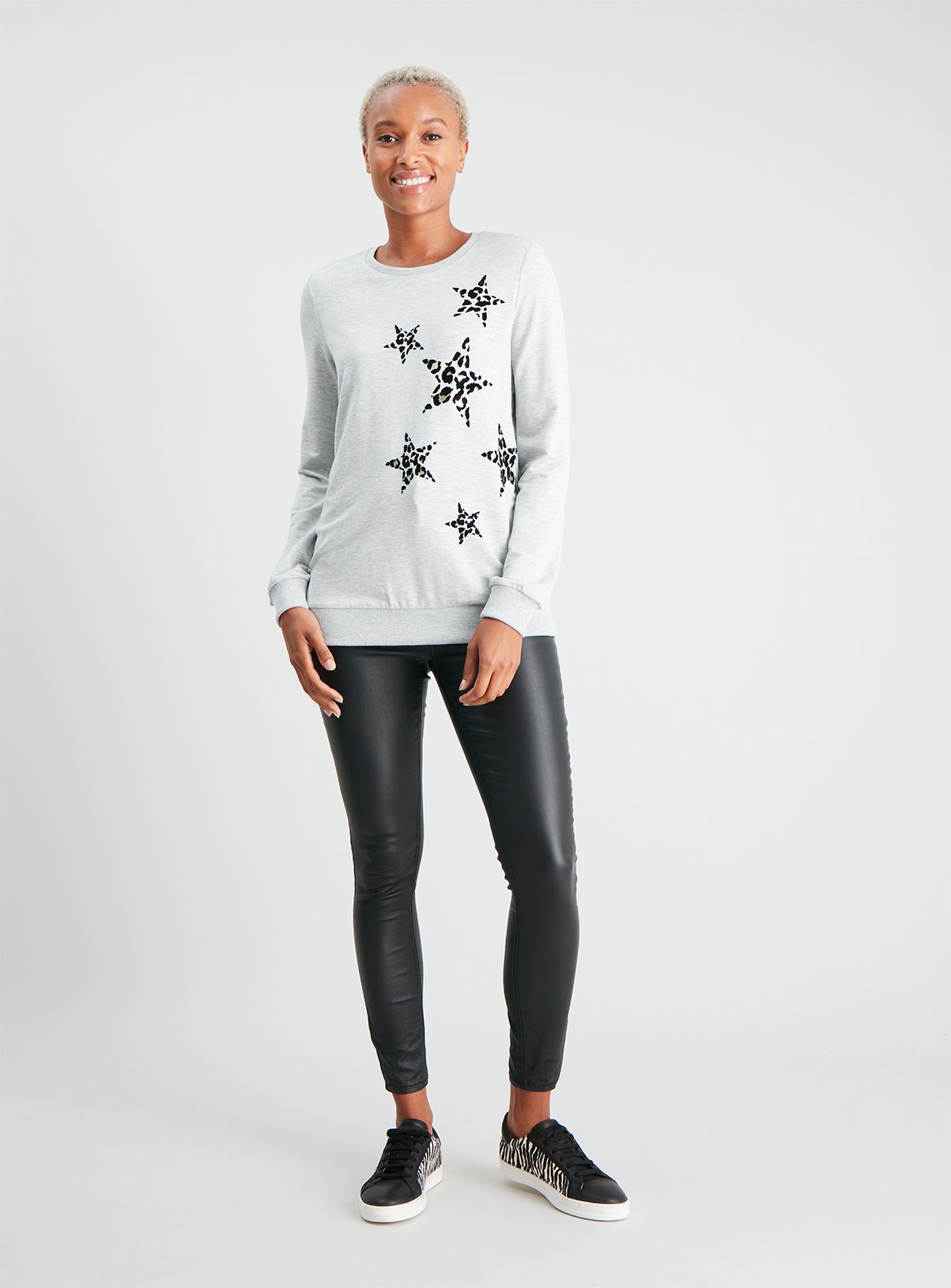 grey star sweatshirt