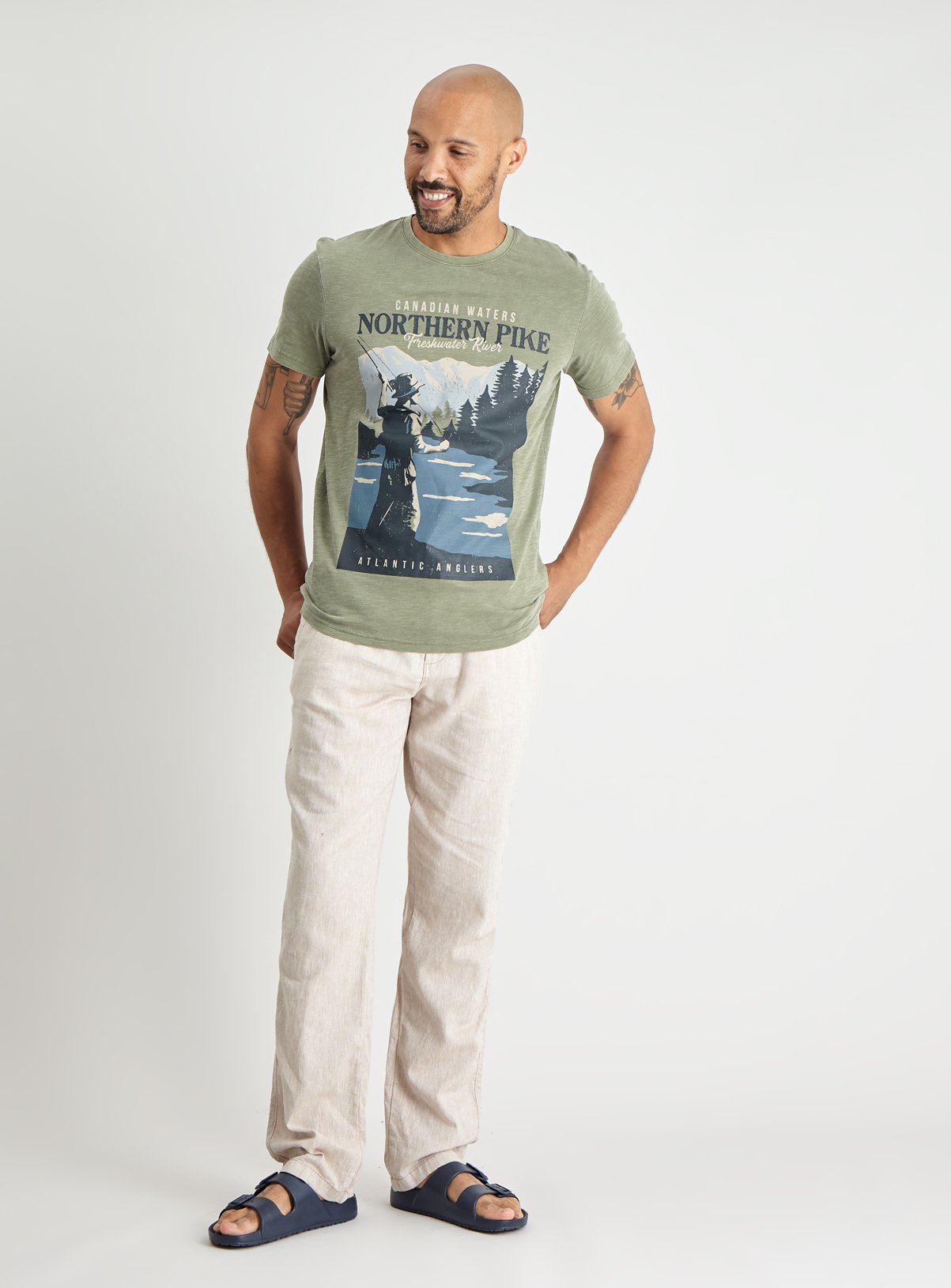 Khaki Fishing Scene Graphic T-Shirt Review