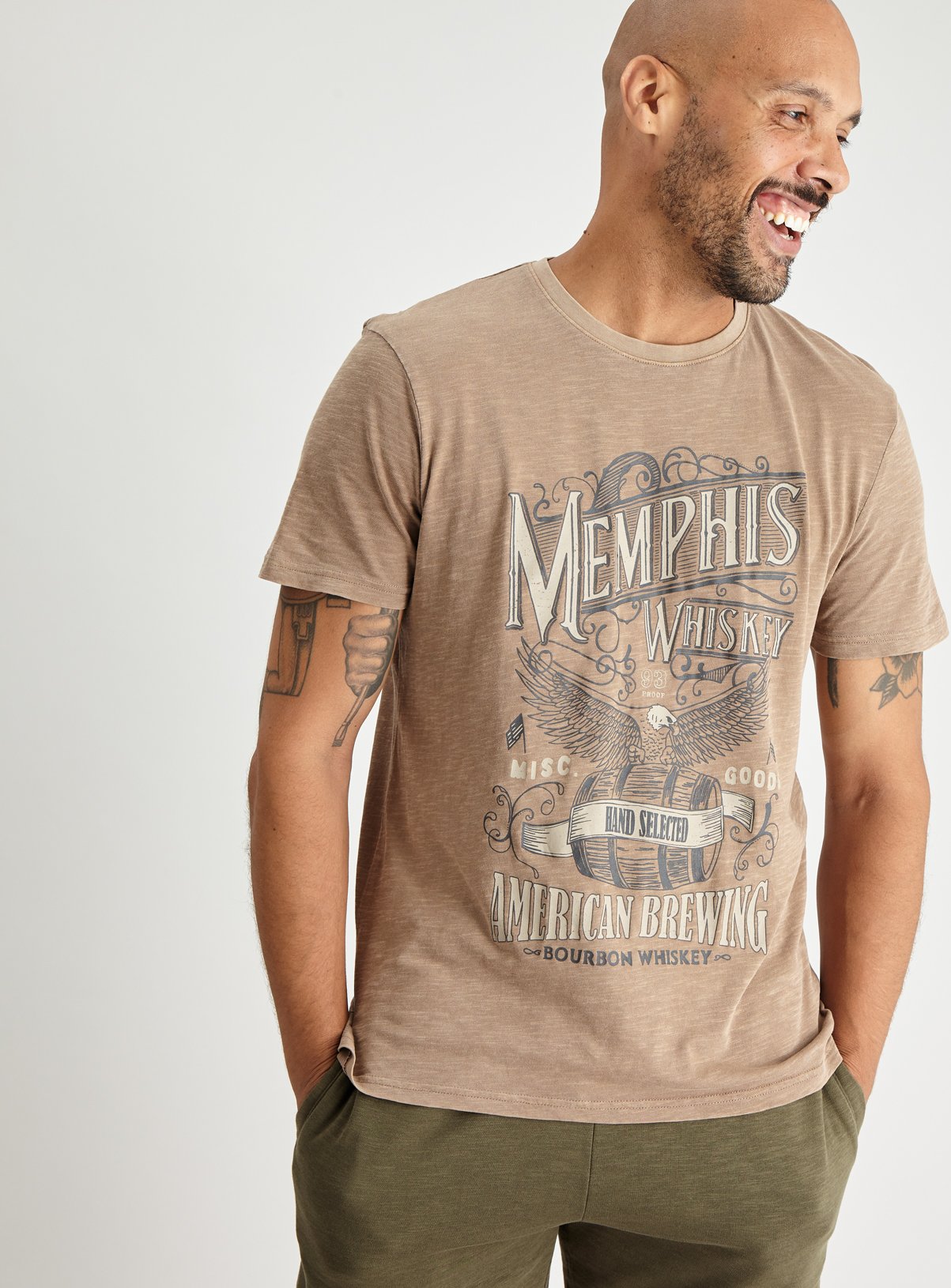 Brown 'Memphis Whiskey' Graphic T-Shirt Review